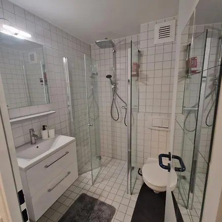 Zentrale Lage In Der Naehe Von Der Uni ,neumarkt Und Messe Nur 5 Stationen Appartement Cologne